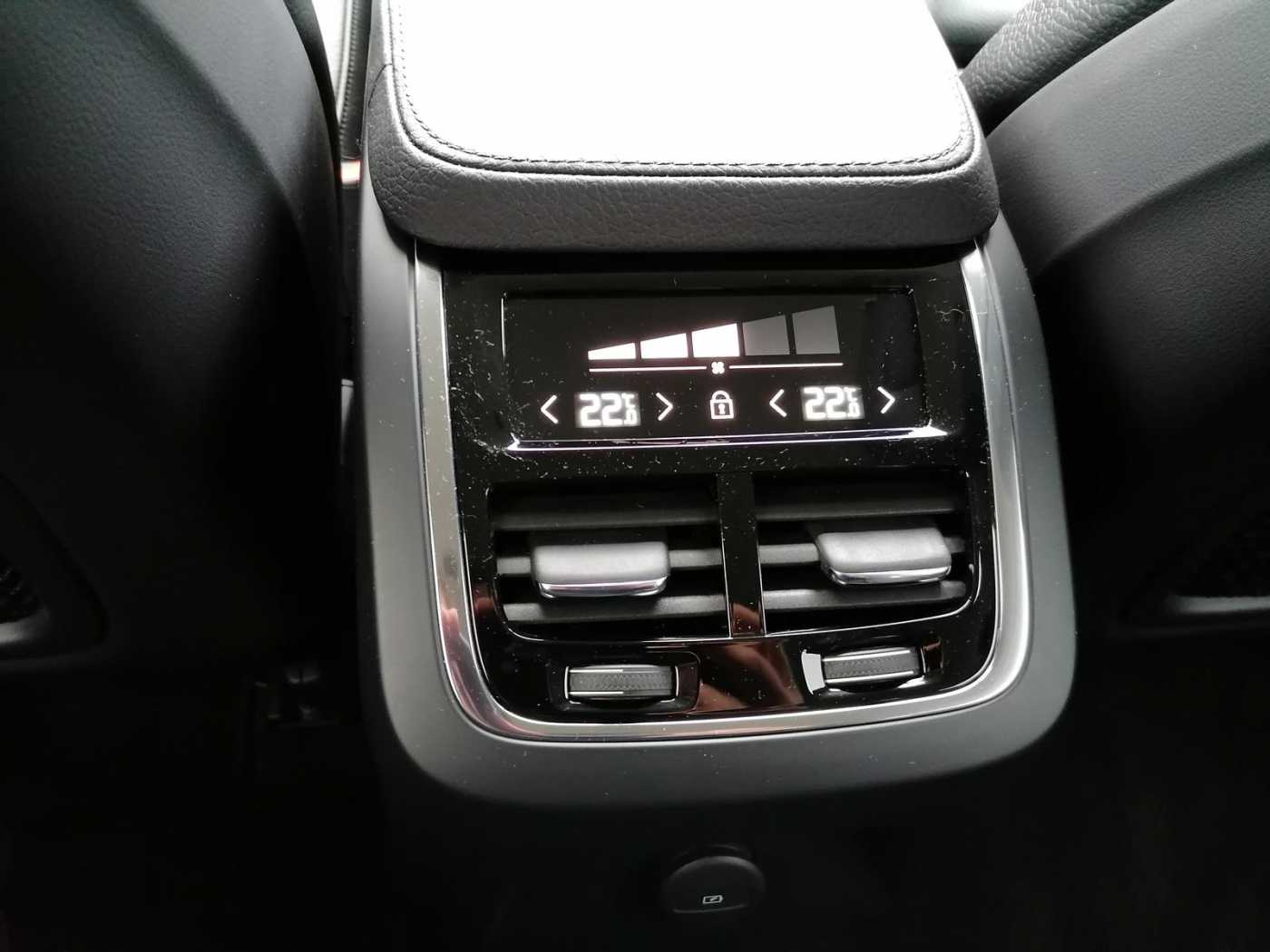 Volvo  R Design