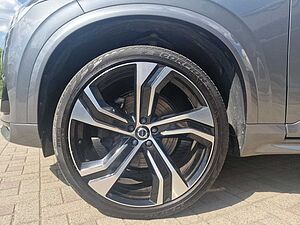 Volvo  B5 AWD R Design 360° ACC PANO 4xSHZ STDHZ