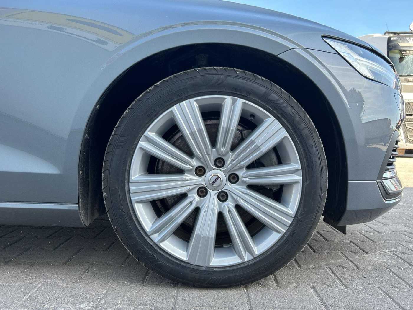 Volvo  T6 AWD Recharge Inscription Expression AHK