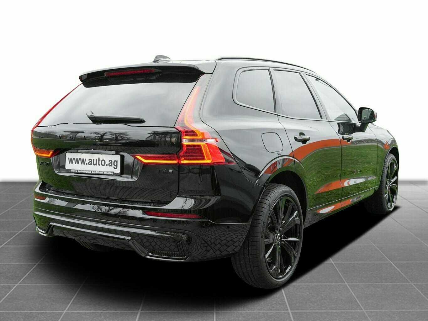 Volvo  T6 PLUS BLACK EDITION HYBRID MY25