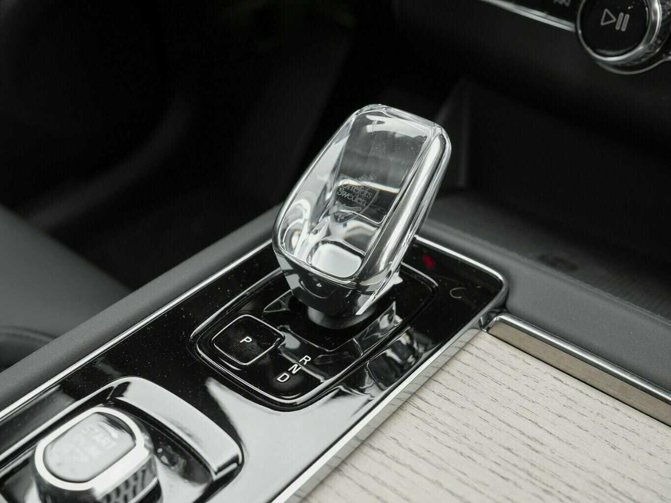 Volvo  T8 PLUS DARK AWD 7-S FACELIFT PIH MY25