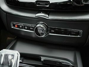 Volvo  T6 PLUS BLACK EDITION HYBRID MY25