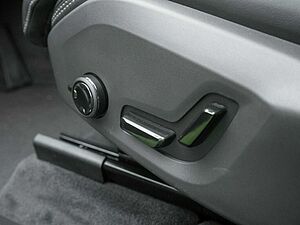 Volvo  T6 PLUS BLACK EDITION HYBRID MY25