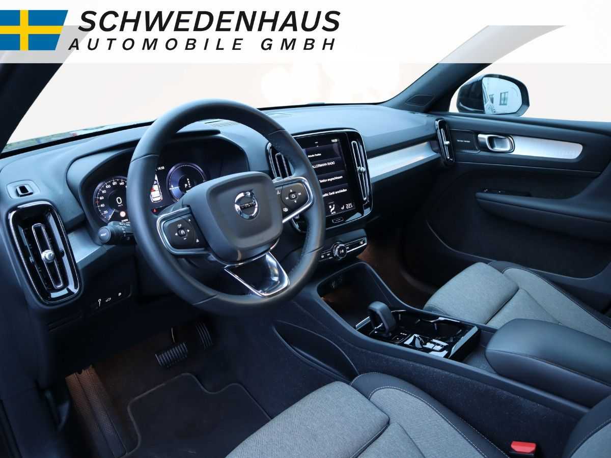 Volvo  T4 PLUS BRIGHT RECHARGE NAVI LED