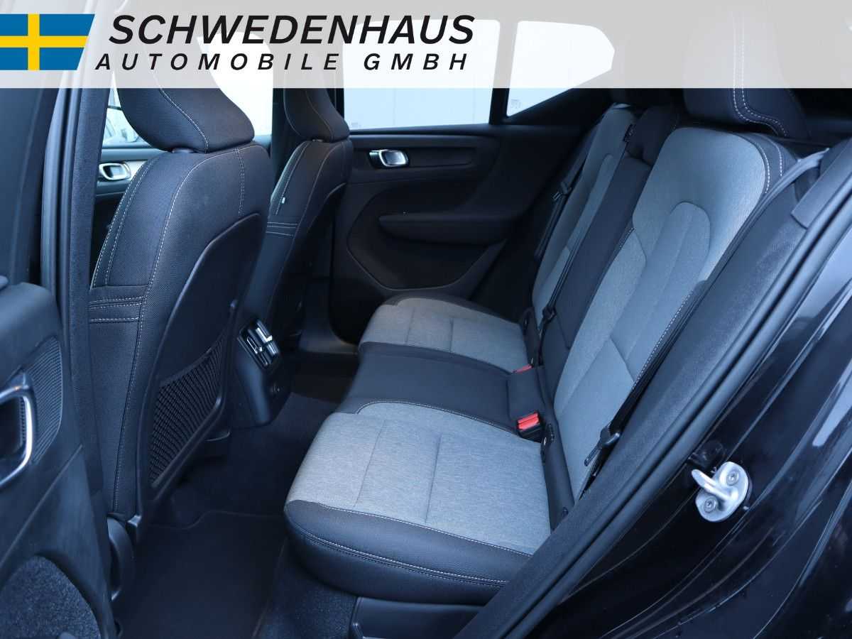 Volvo  T4 PLUS BRIGHT RECHARGE NAVI LED