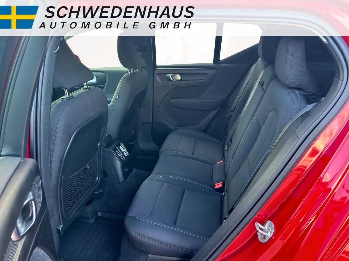 Volvo  T4 RECHARGE INSCRIPTION EXPRESSION