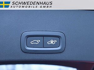 Volvo  T4 PLUS BRIGHT RECHARGE NAVI LED