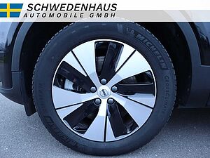 Volvo  T4 PLUS BRIGHT RECHARGE NAVI LED