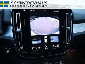 Volvo  T4 PLUS BRIGHT RECHARGE NAVI LED