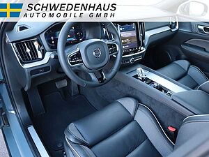 Volvo  B4 BENZIN PLUS DARK
