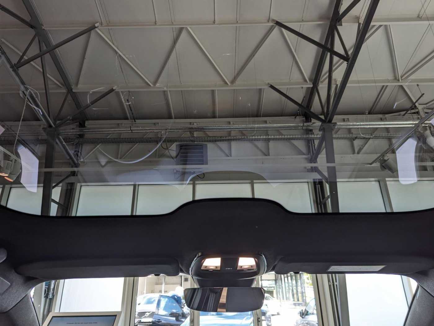 Volvo  Plus Recharge Pure Electric 2WD
