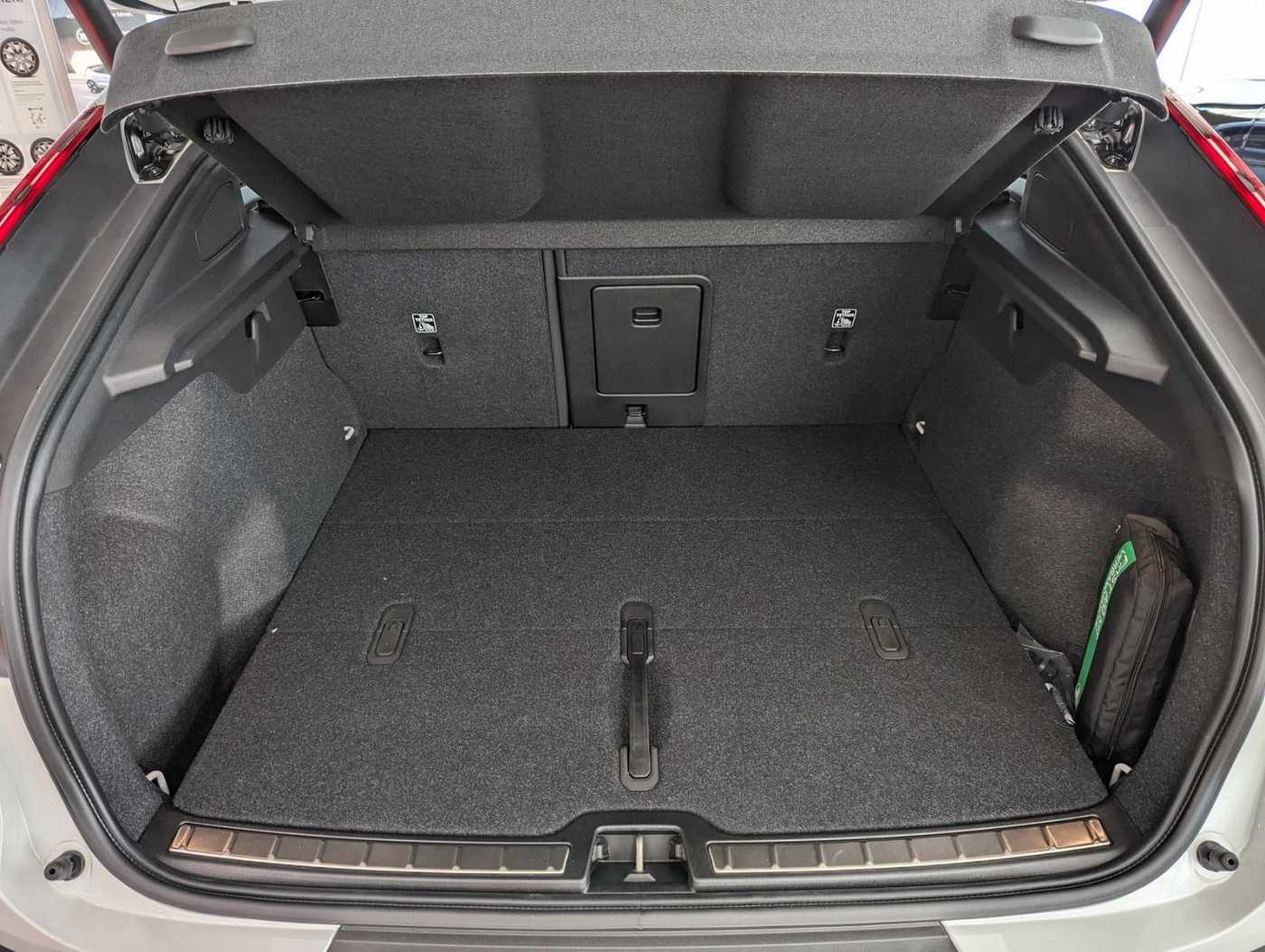 Volvo  Plus Recharge Pure Electric 2WD