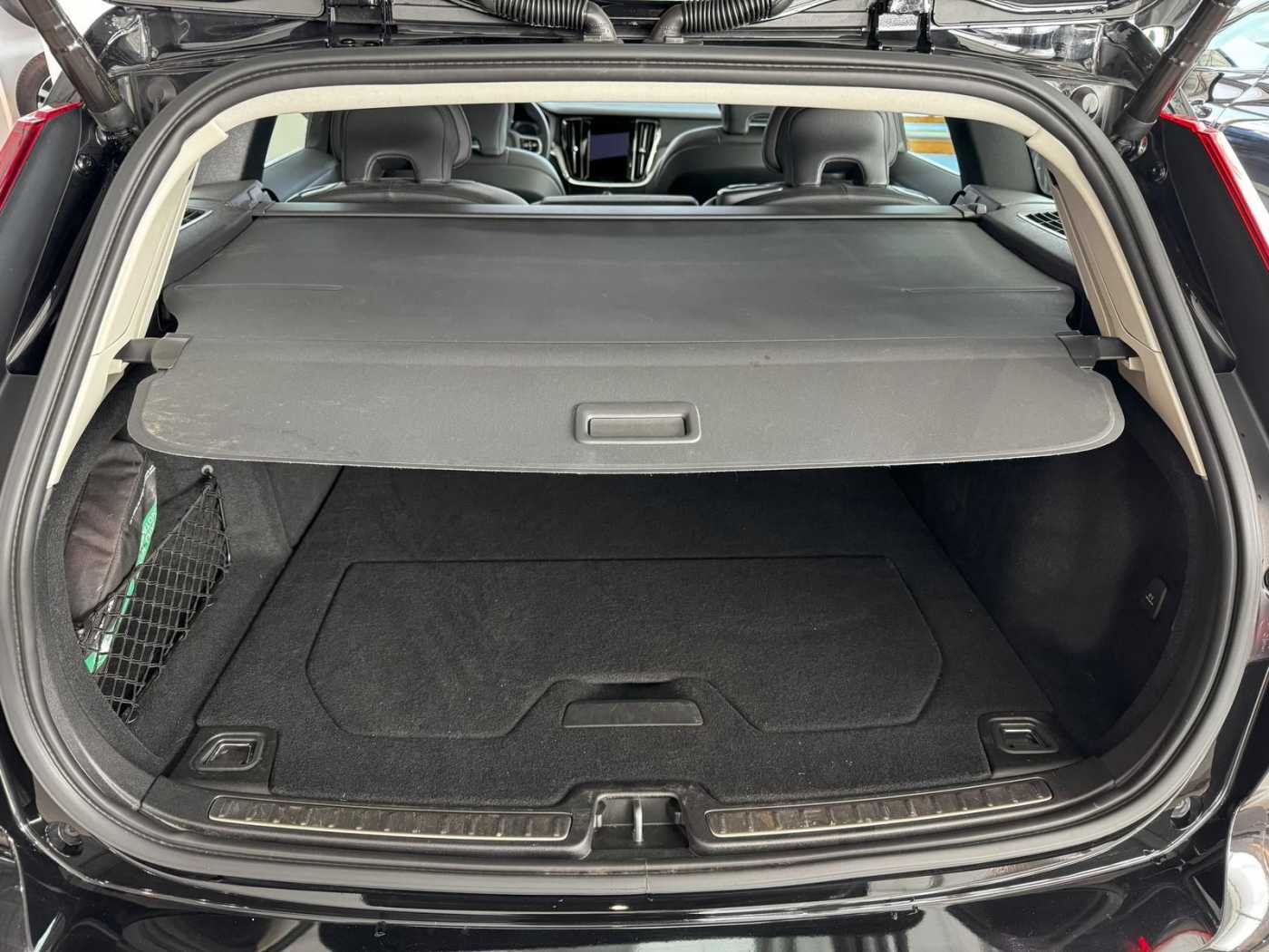 Volvo  T8 Inscription Recharge Plug-In Hybrid AWD