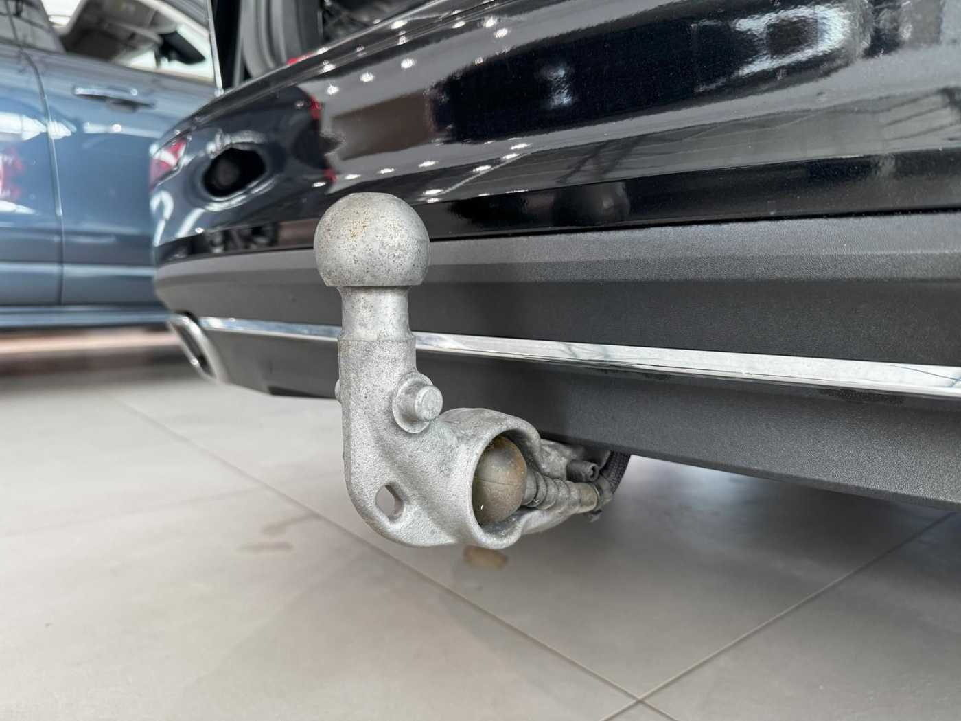 Volvo  T8 Inscription Recharge Plug-In Hybrid AWD