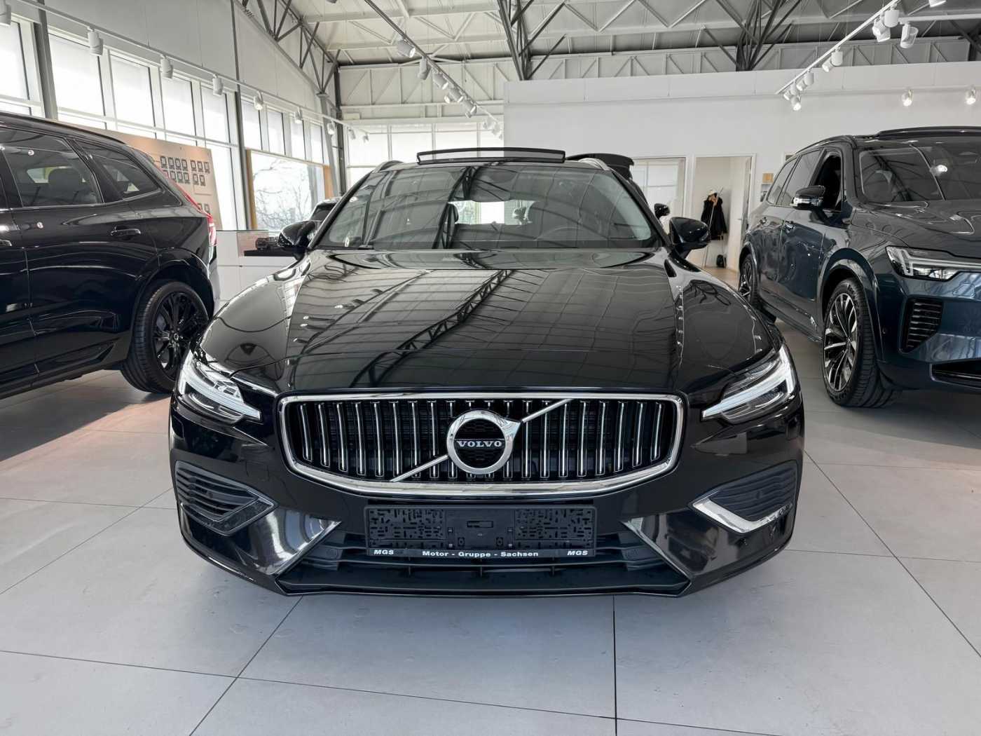 Volvo  T8 Inscription Recharge Plug-In Hybrid AWD