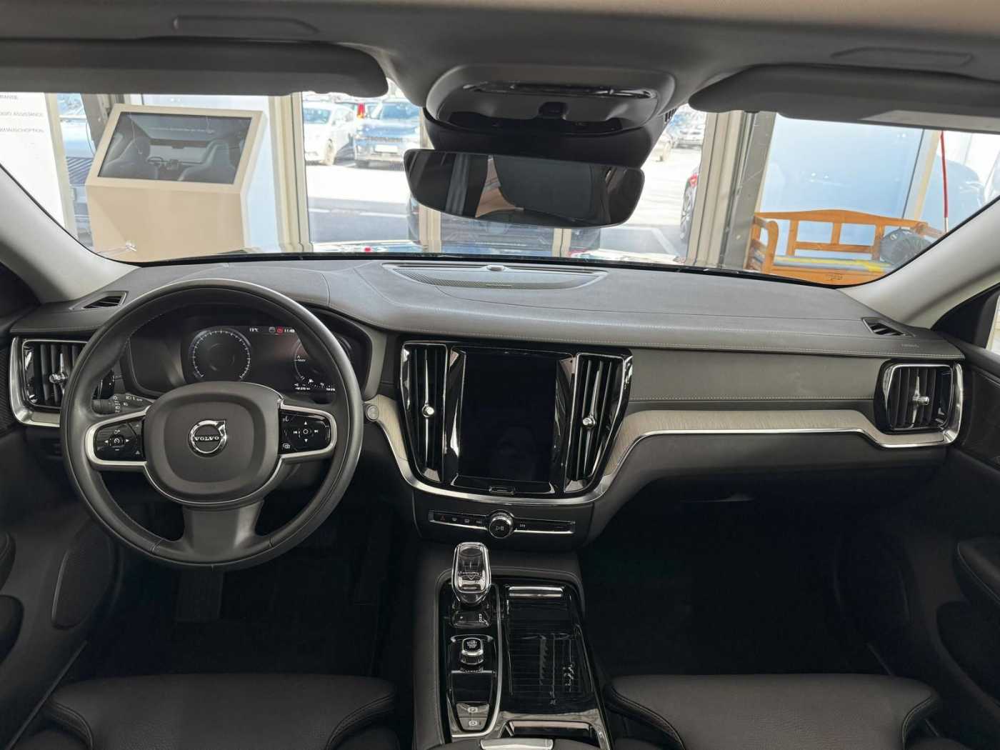 Volvo  T8 Inscription Recharge Plug-In Hybrid AWD