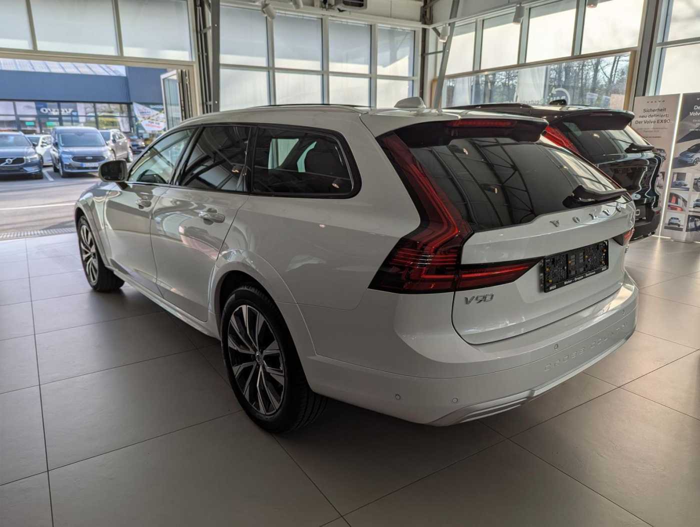 Volvo  B4 Mild-Hybrid Diesel AWD