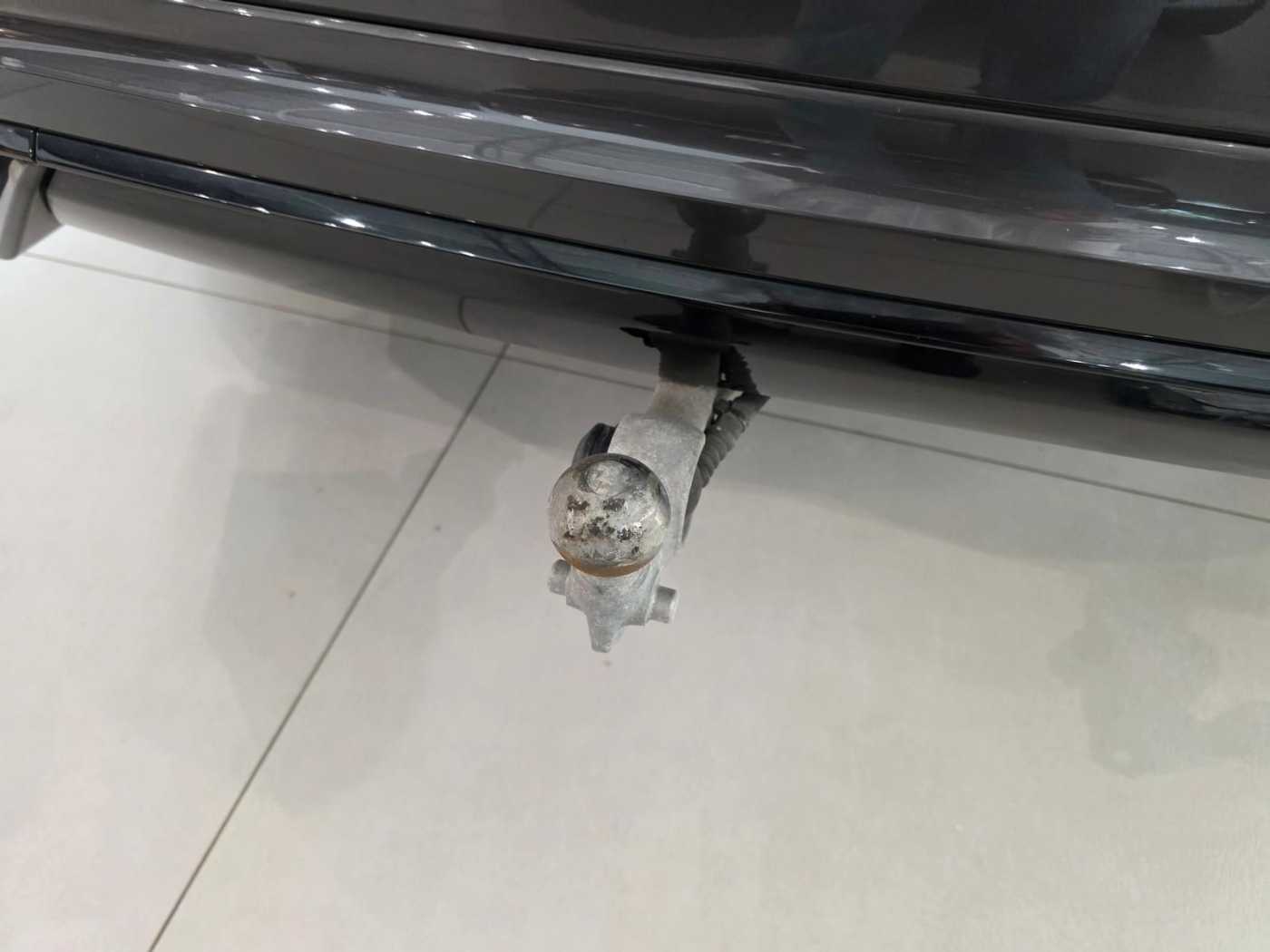 Volvo  R Design Recharge Plug-In Hybrid AWD