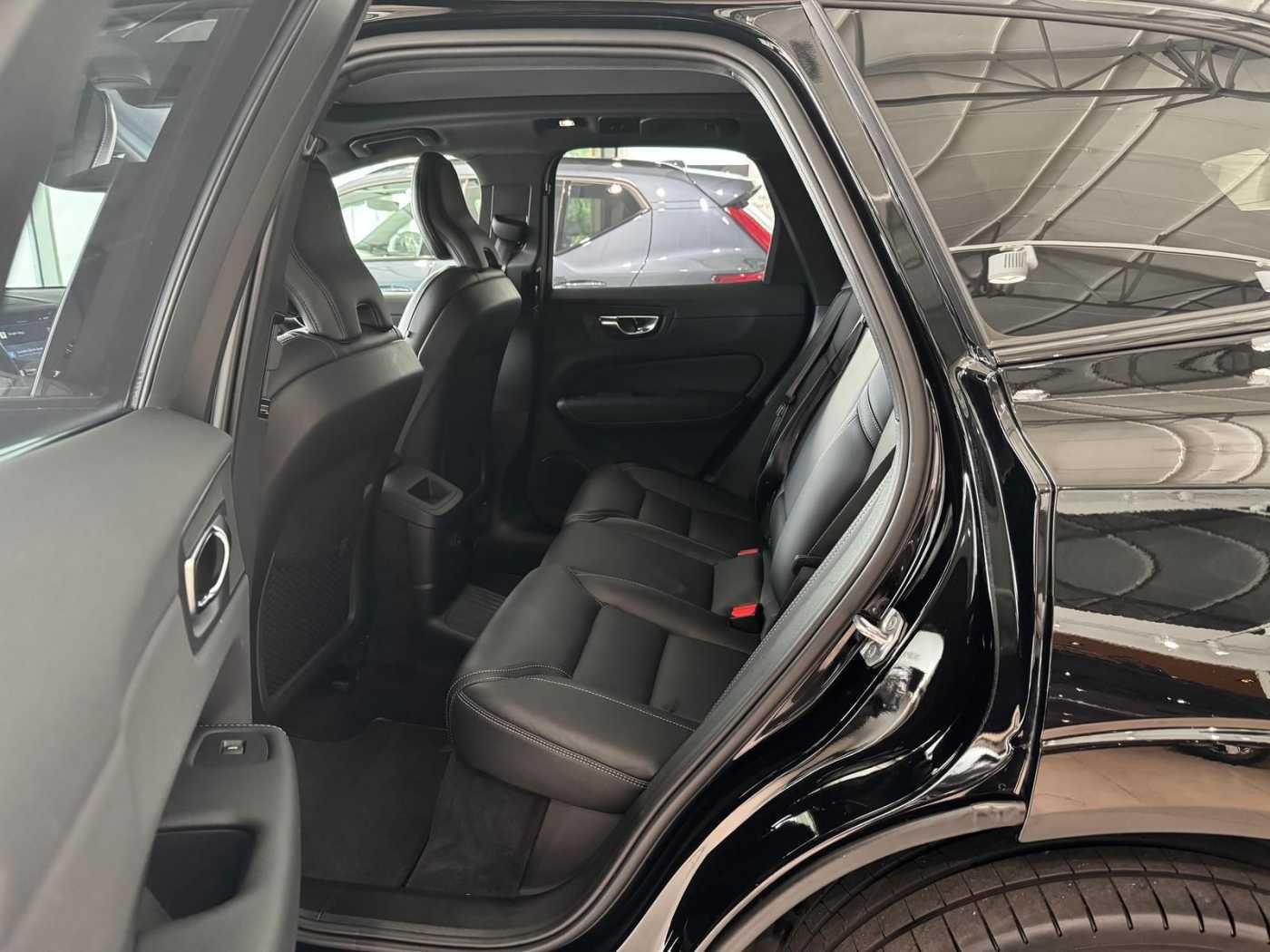 Volvo  T6 Recharge Plug-In Hybrid AWD #GroßerAkku