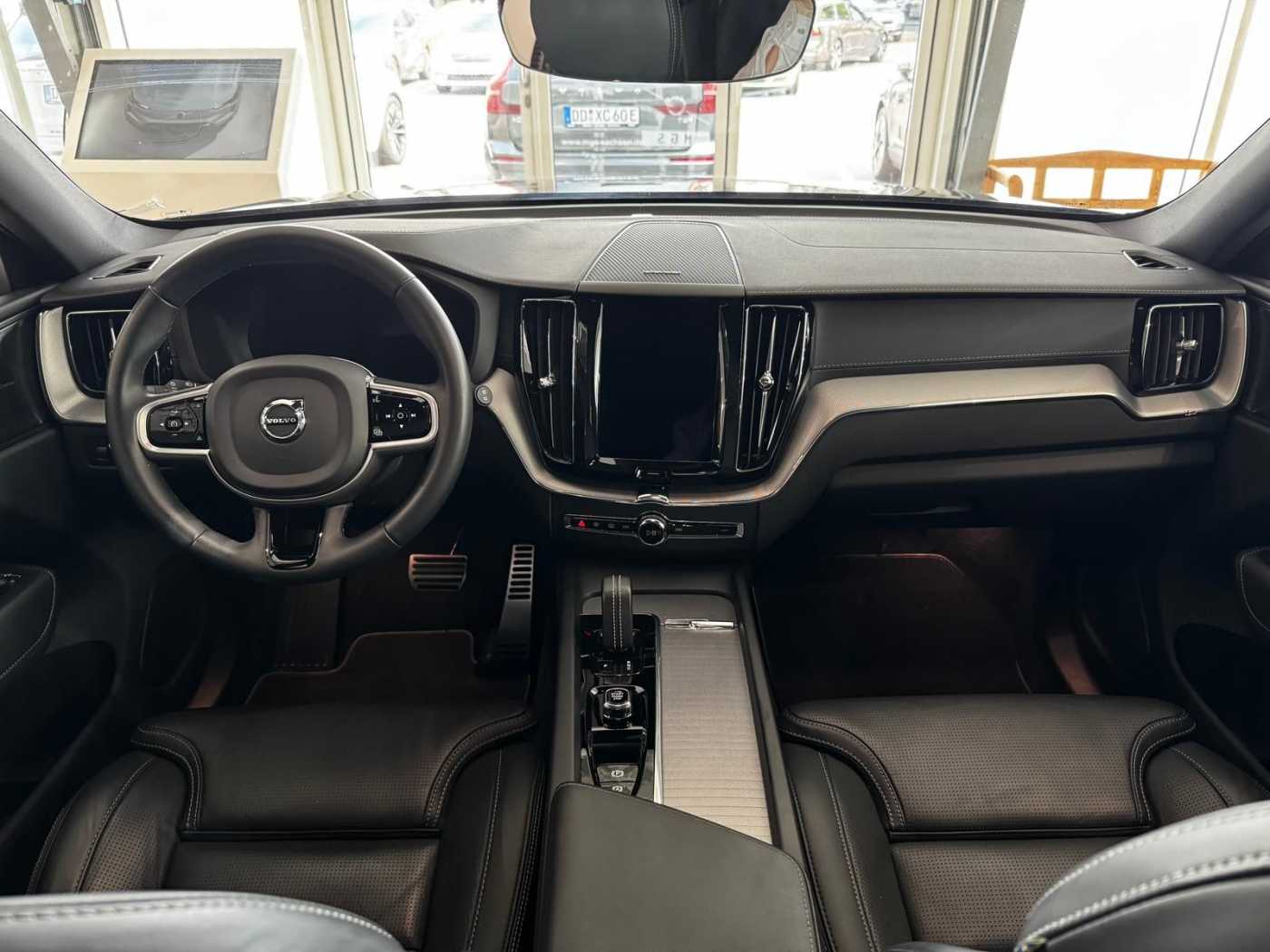 Volvo  B4 Mild-Hybrid Diesel AWD