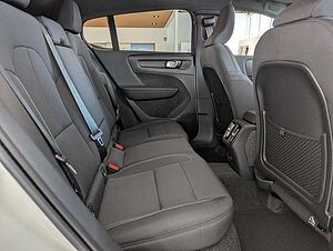 Volvo  Plus Recharge Pure Electric 2WD