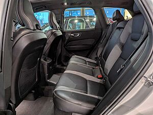 Volvo  T8 R Design Recharge Plug-In Hybrid AWD