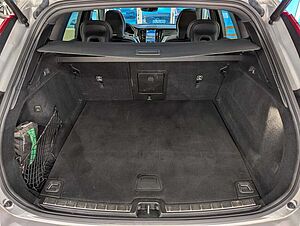Volvo  T8 R Design Recharge Plug-In Hybrid AWD