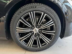 Volvo  T8 Inscription Recharge Plug-In Hybrid AWD