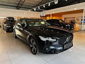 Volvo  B4 Plus Dark Mild-Hybrid