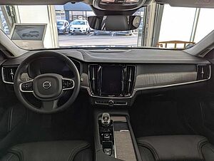 Volvo  B4 Mild-Hybrid Diesel AWD