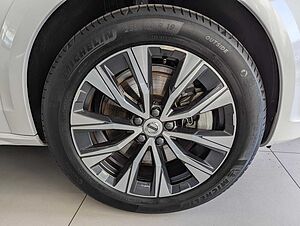 Volvo  B4 Mild-Hybrid Diesel AWD