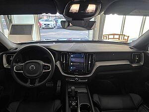 Volvo  R Design Recharge Plug-In Hybrid AWD