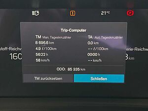 Volvo  R Design Recharge Plug-In Hybrid AWD