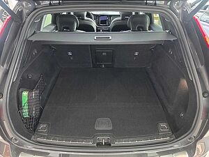 Volvo  R Design Recharge Plug-In Hybrid AWD