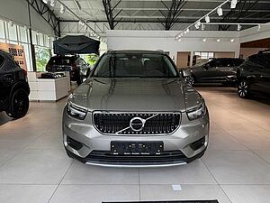 Volvo  T2 Momentum Pro 2WD