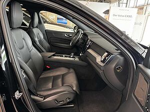Volvo  B4 Mild-Hybrid Diesel AWD