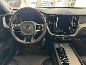 Volvo  B4 Mild-Hybrid Diesel AWD