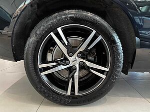 Volvo  B4 Mild-Hybrid Diesel AWD