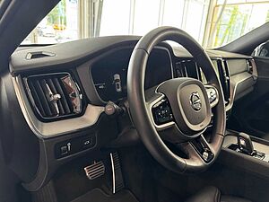 Volvo  B4 Mild-Hybrid Diesel AWD