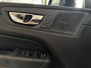 Volvo  B4 Mild-Hybrid Diesel AWD