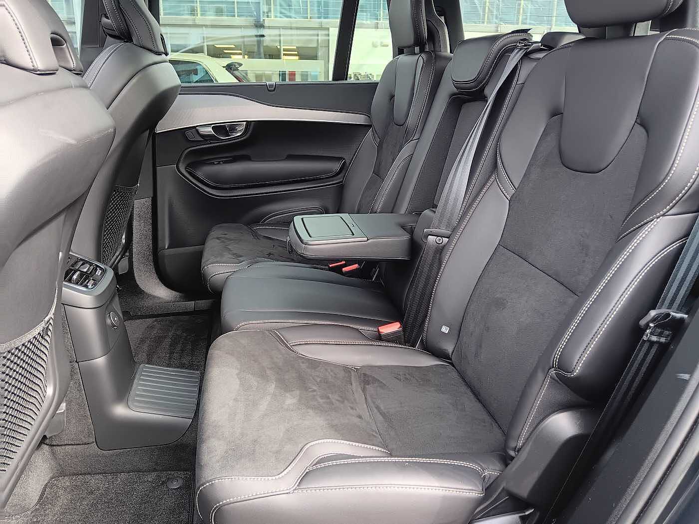 Volvo  T8 AWD R-Design Edition 'Glasdach, Akustikglas'