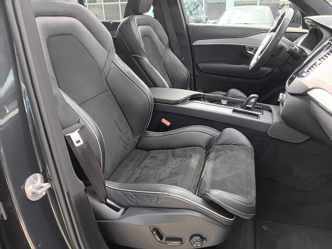 Volvo  T8 AWD R-Design Edition 'Glasdach, Akustikglas'