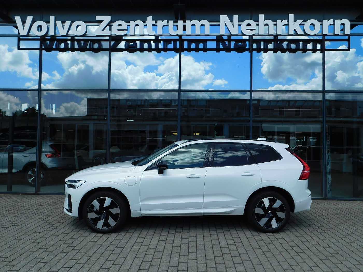 Volvo  T8 AWD Plug-in Hybrid Plus Dark