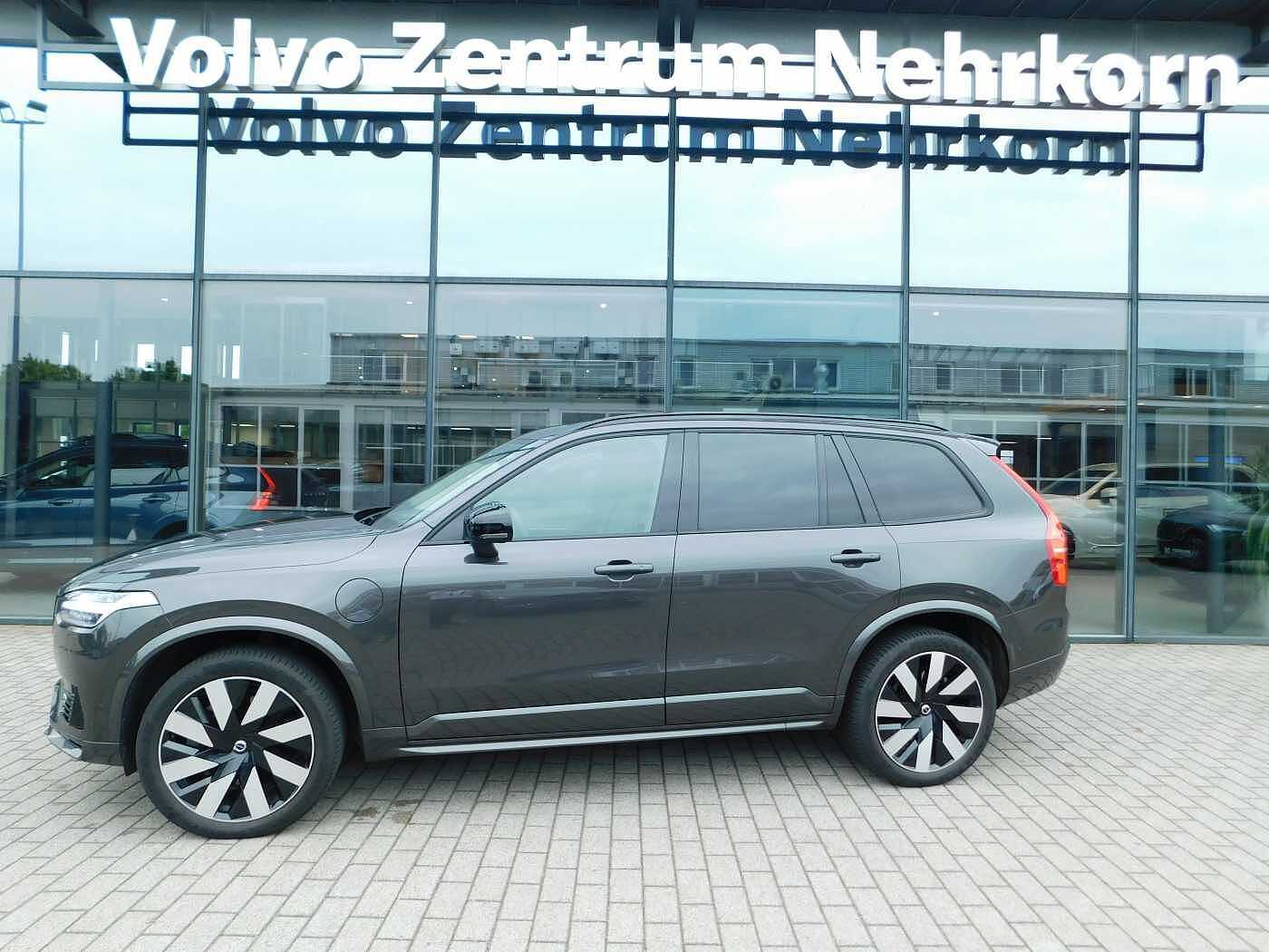 Volvo  T8 AWD Recharge Ultimate Dark