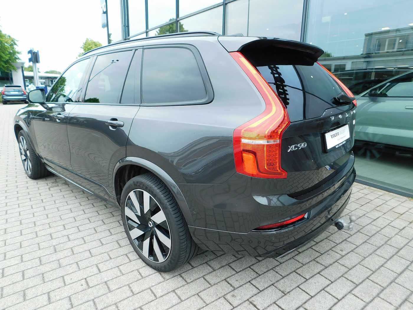 Volvo  T8 AWD Recharge Ultimate Dark