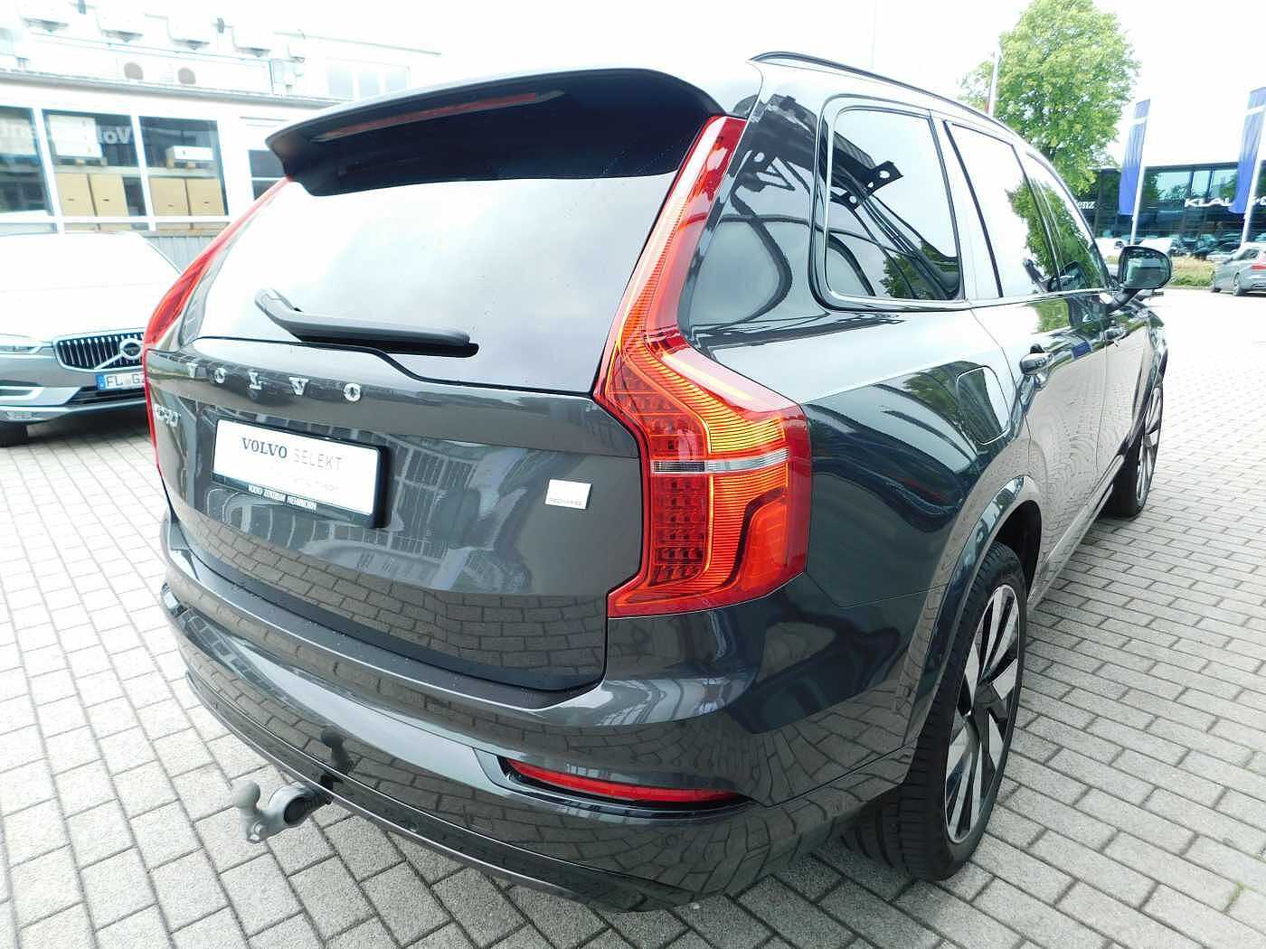 Volvo  T8 AWD Recharge Ultimate Dark