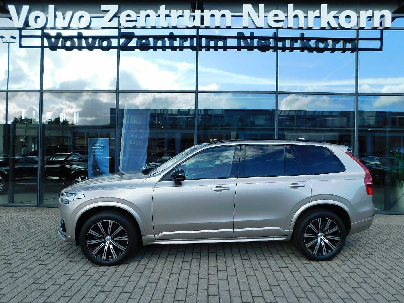 Volvo  B5 D AWD Plus Dark
