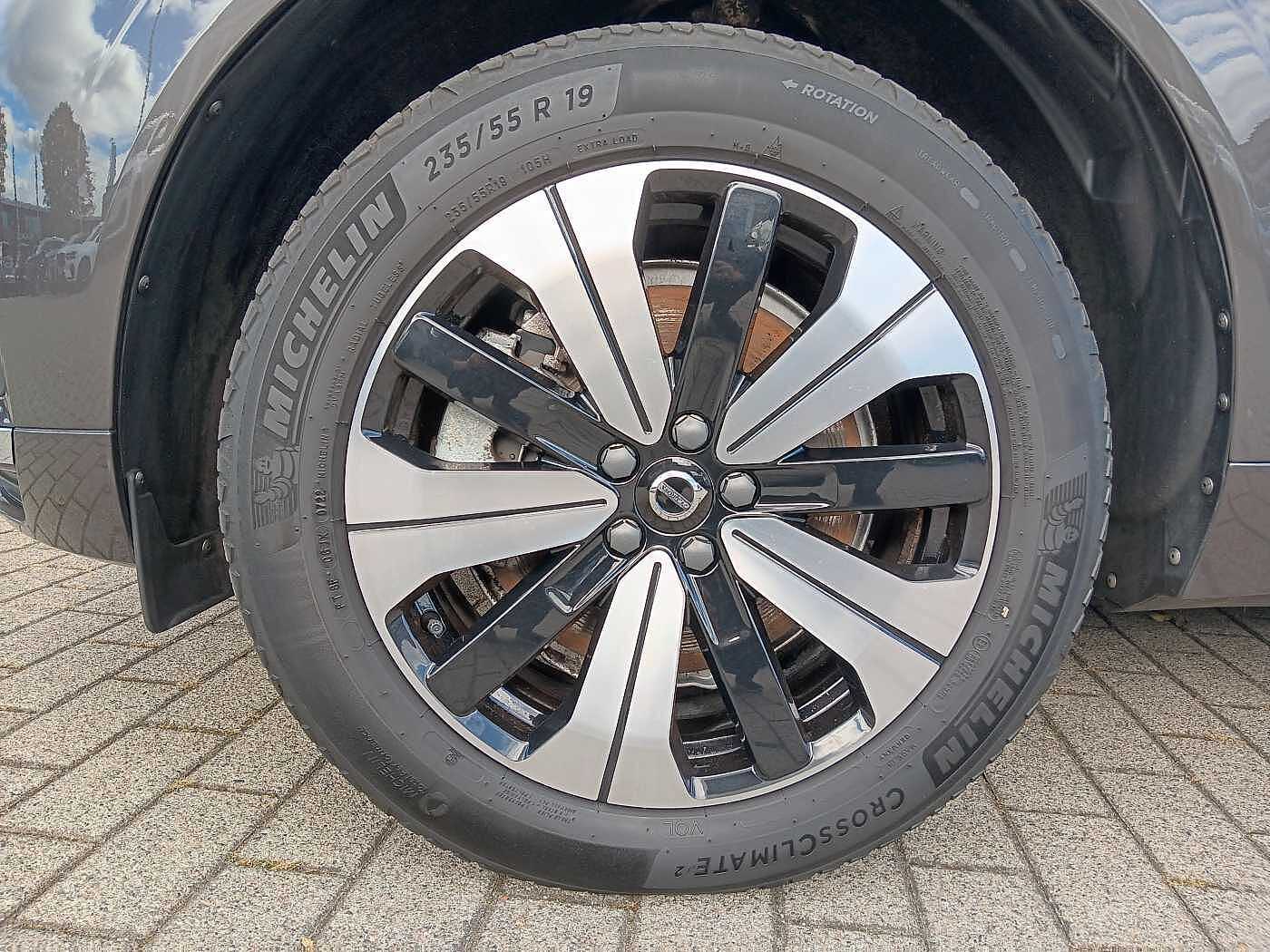 Volvo  T6 AWD Recharge Plus Bright