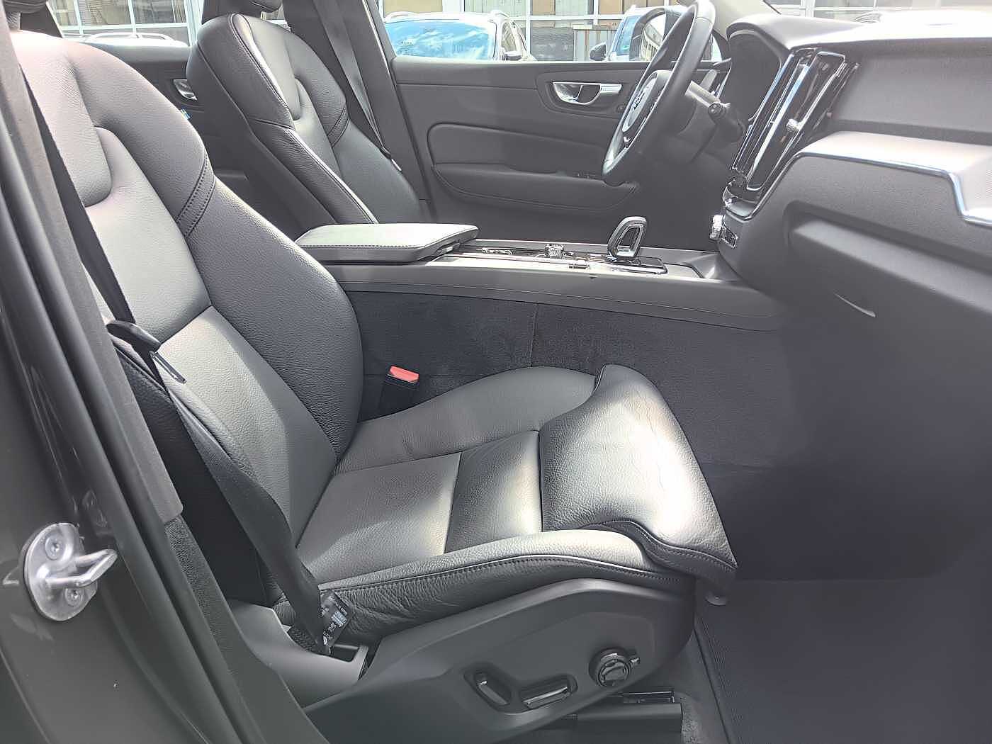 Volvo  T6 AWD Recharge Plus Bright