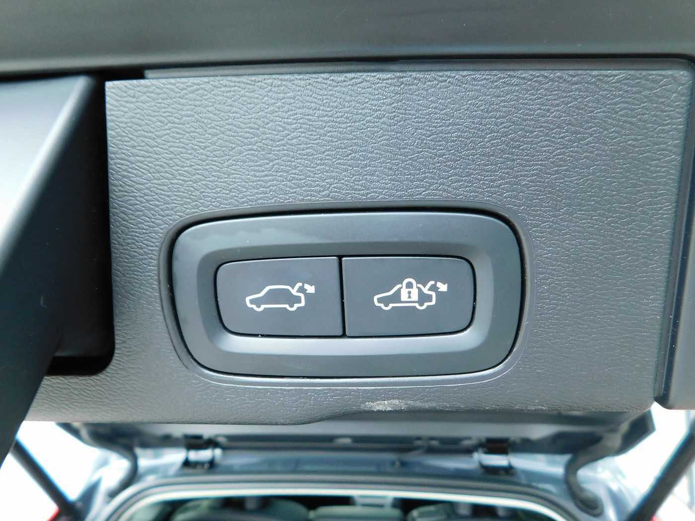 Volvo  T8 AWD Recharge Inscription